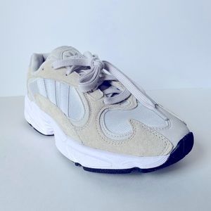 ADIDAS YUNG-1